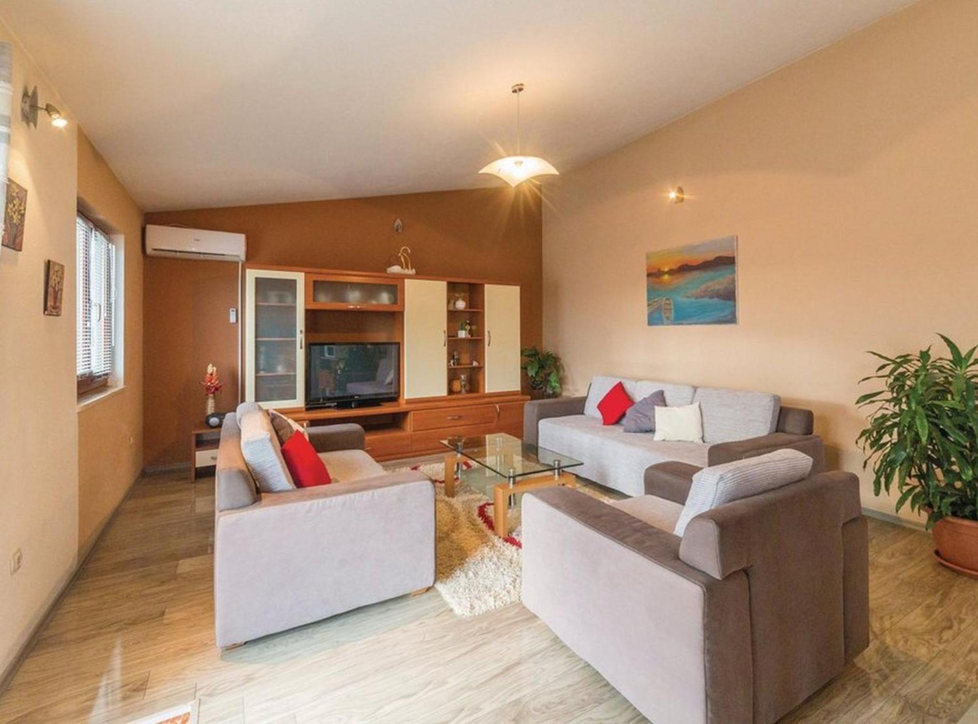 Mediterranean Stylish Villa With Pool In Kastel Stari Kaštela Екстериор снимка