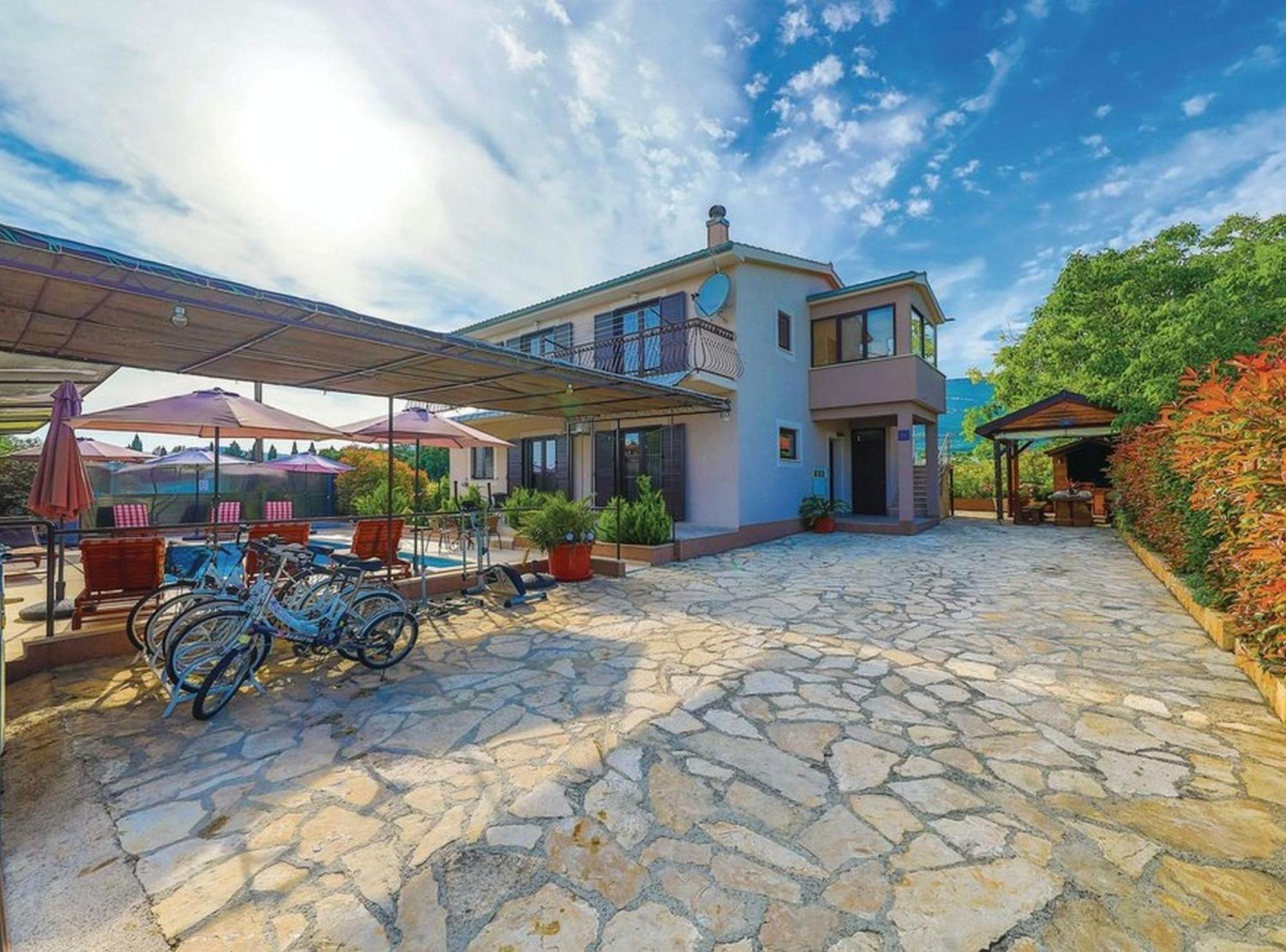 Mediterranean Stylish Villa With Pool In Kastel Stari Kaštela Екстериор снимка